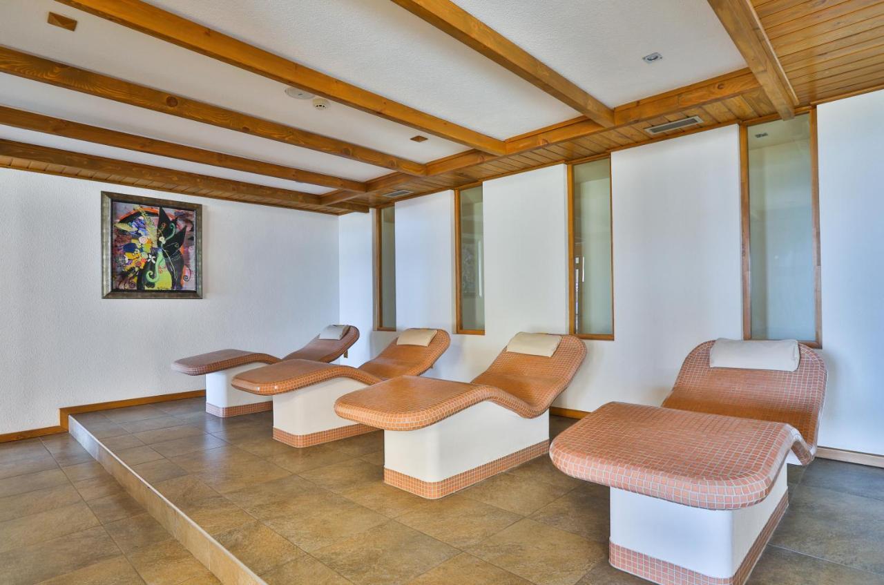 Pirin Golf & Country Club Complex Ξενοδοχείο με διαμερίσματα 4*